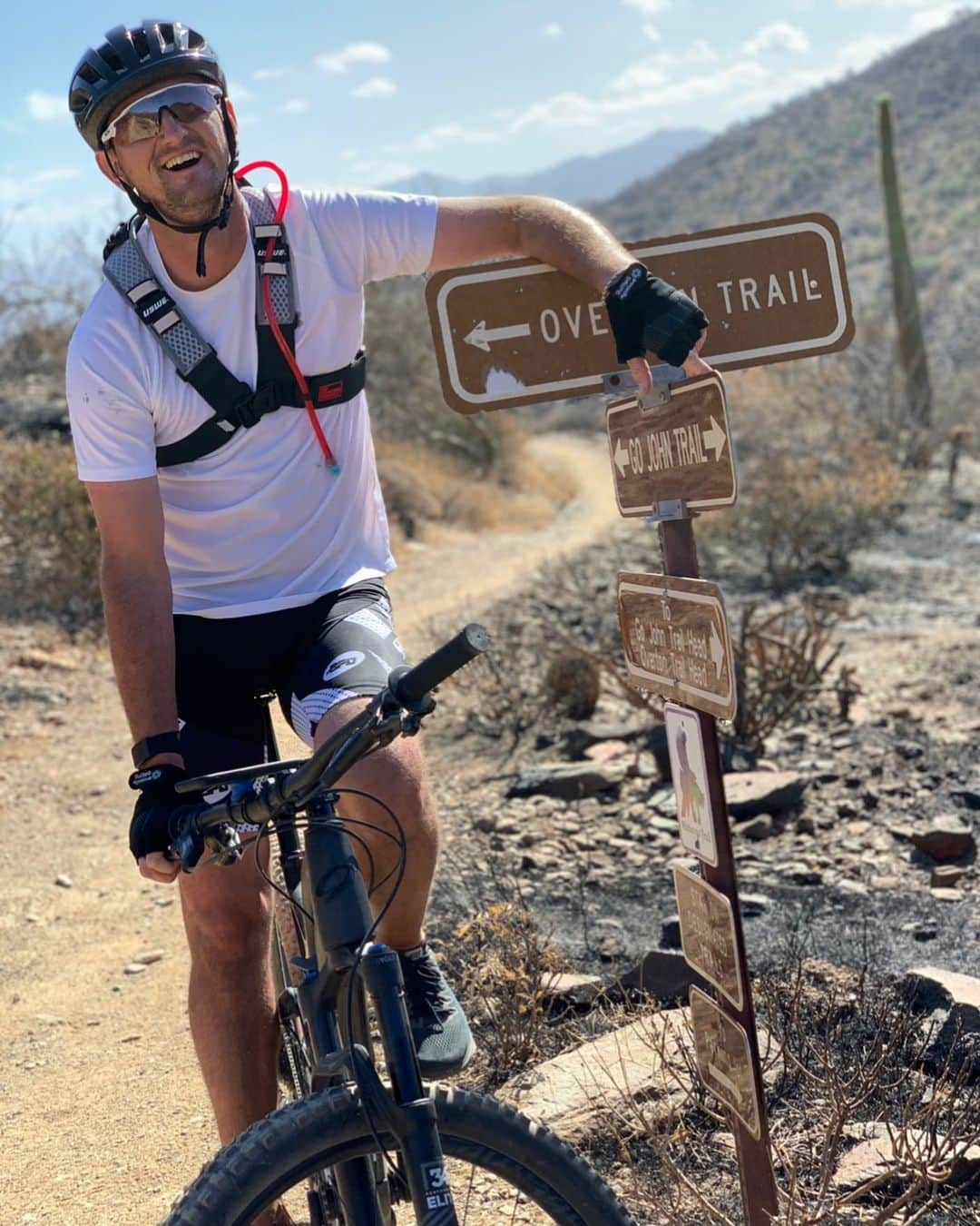 アンナ・ノルドクビストさんのインスタグラム写真 - (アンナ・ノルドクビストInstagram)「Happy Birthday to my amazing man @mcalpinekev ... this is one of my favorite pictures of you seeing you happy in your element!! Happy I get to spend the day with you and hope to make it a memorable one!! 💙💙」1月13日 22時51分 - a_nordqvist