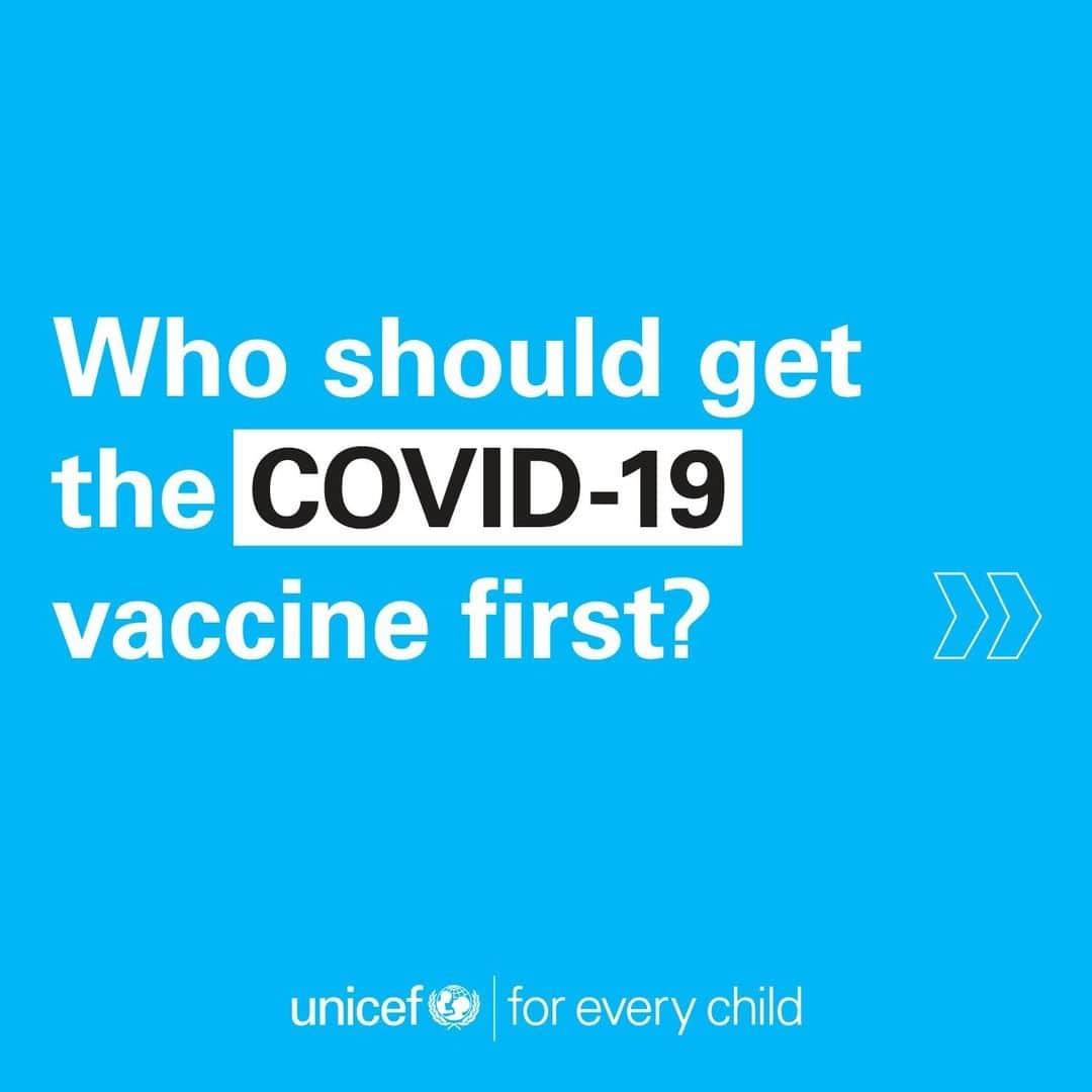 unicefさんのインスタグラム写真 - (unicefInstagram)「Who should get the #COVID19 vaccine first? Swipe.⏩」1月13日 23時01分 - unicef