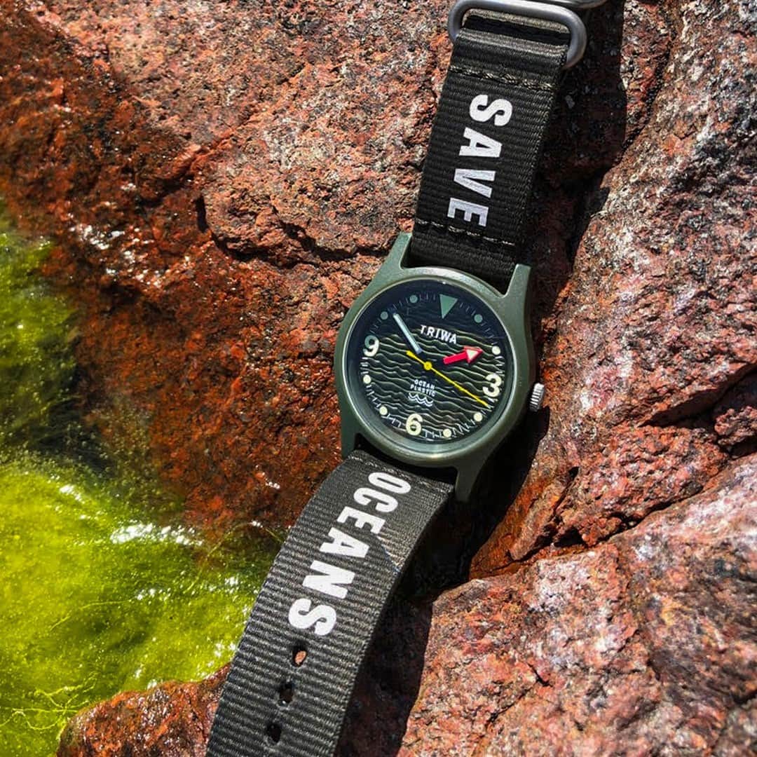 のインスタグラム：「Our limited edition ocean plastic watch is a conversation starter, a statement which not only brings awareness to an important environmental cause, but also actively contributes to a continuous ocean clean-up #timeforoceans」
