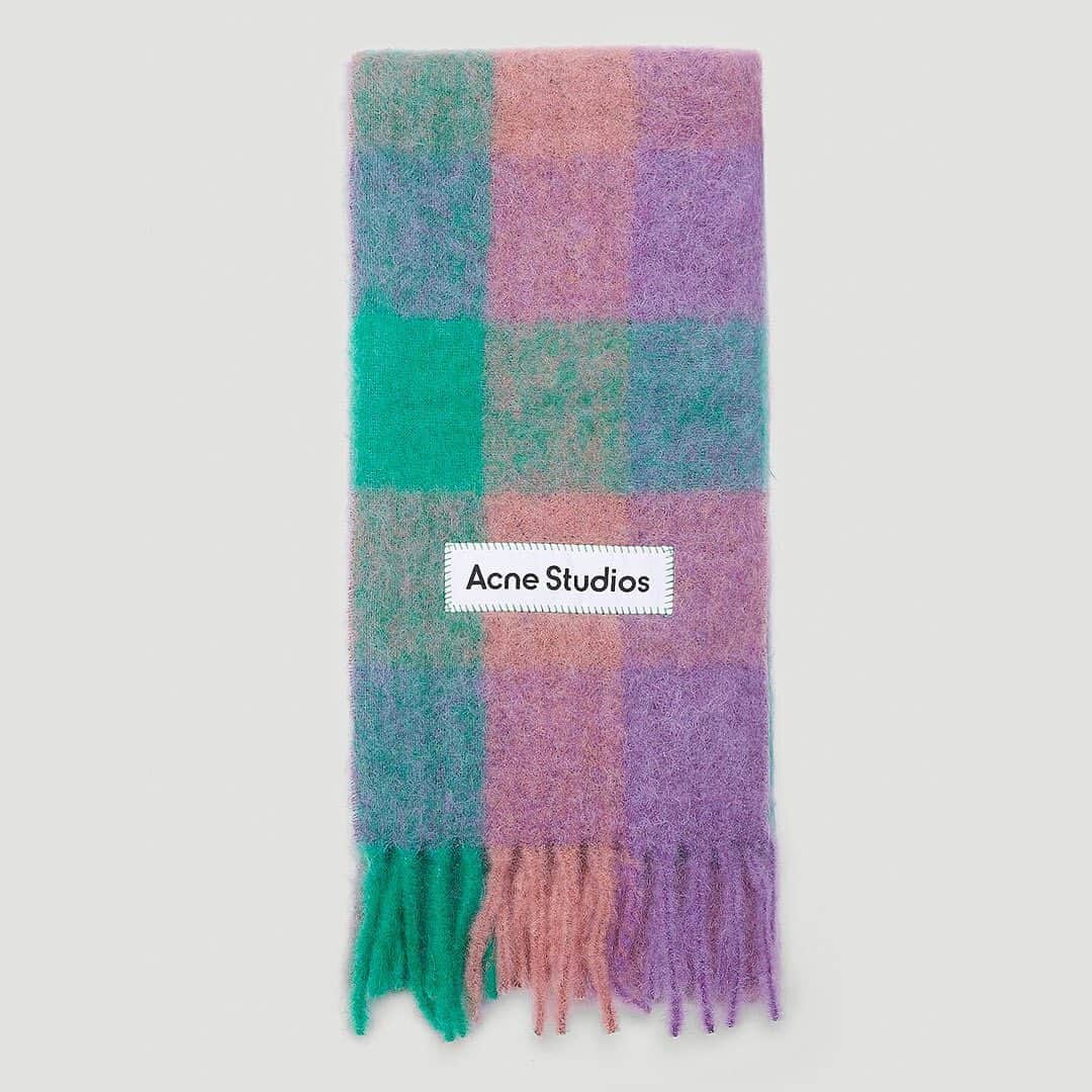 エルエヌシーシーのインスタグラム：「Wrap up warm with new season accessories from Acne Studios. From ribbed-knit beanie hats featuring the signature embroidered-face patch to statement felted knit scarves, explore our curated selection of winter must-haves including the Vally Check Scarf. @acnestudios」