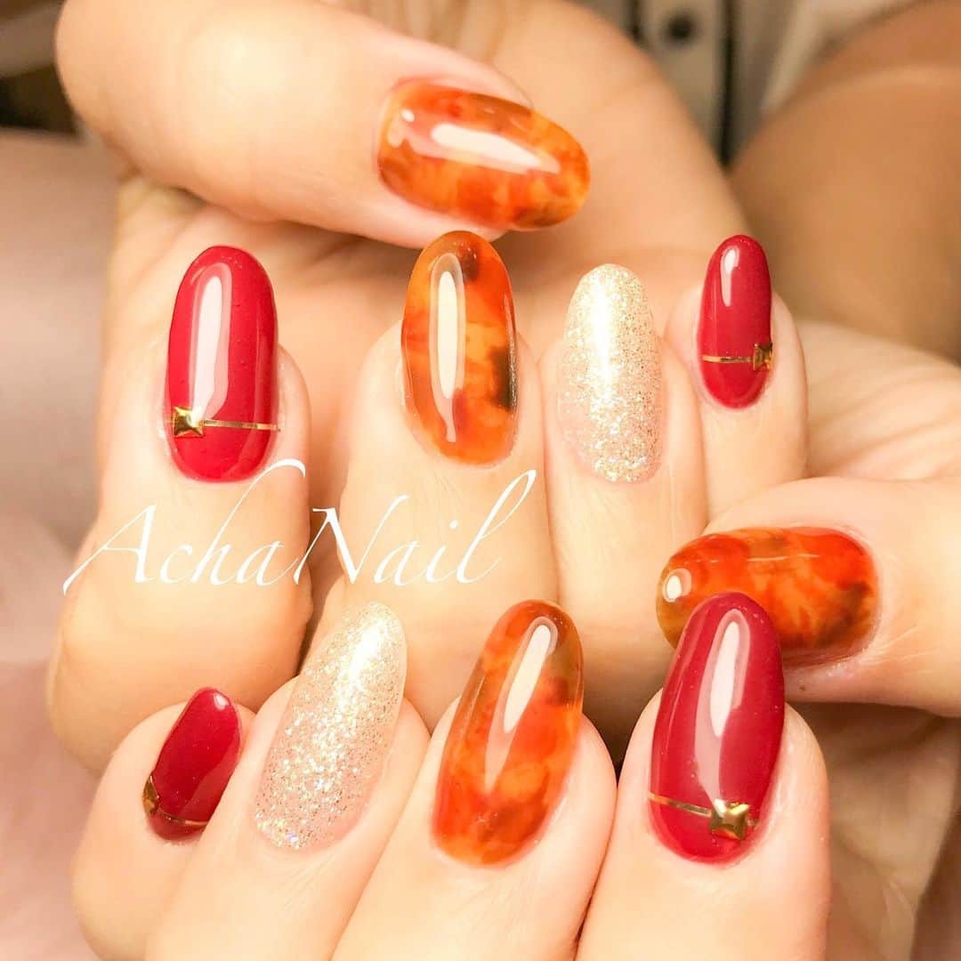 AchaNailのインスタグラム：「ボルドー×鼈甲ネイル💖﻿ ﻿ https://ameblo.jp/acha-nail/entry-12649534794.html﻿ ﻿ #ネイル #ジェルネイル #フィルイン #フィルイン導入サロン #南池袋 #池袋 #池袋ネイルサロン #ネイルデザイン #秋冬ネイル #鼈甲ネイル #べっ甲ネイル #鼈甲 #べっ甲 #ボルドーネイル #ボルドー #冬ネイル #locari #Nails #AchaNail #NailStagram #InstaNails #Nailart #JapaneseNailart #NailDesign #Gelnails #kawaii #네일 #日式美甲 #bekko #bekkonails」