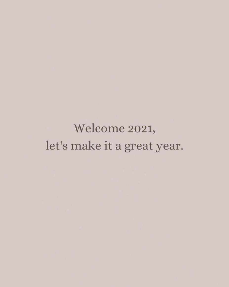 MARINのインスタグラム：「Happy new year 2021 🌞 遅くなりました💜 #インスタ #久々の投稿 #使い方わからないよ #今年もよろしくお願いします」