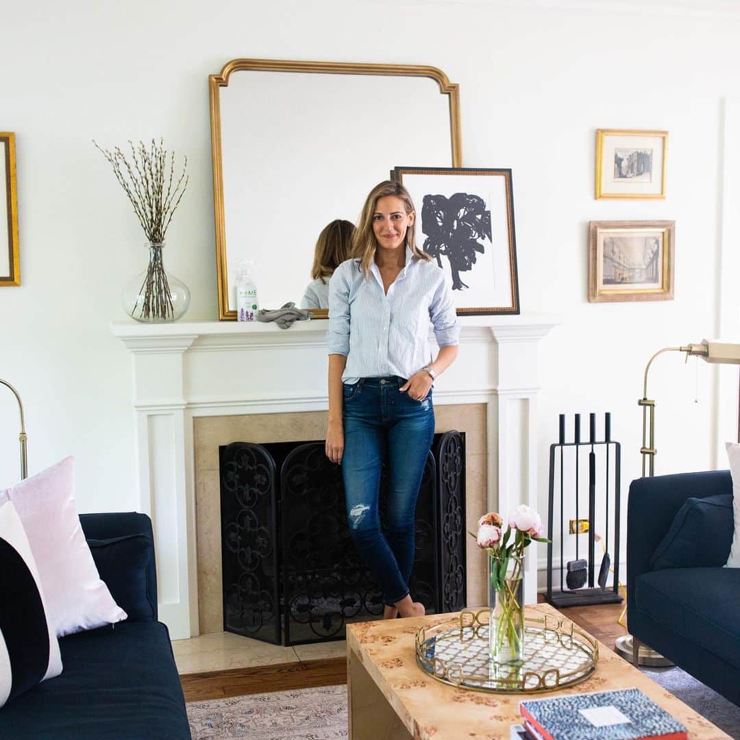 のインスタグラム：「There’s nothing wrong with the “before” but I REALLY love the after. Swipe through through to see how simple picture frame moulding added a little character and dimension to our living and dining rooms.   Explaining it all on the blog today! Be sure to check it out.   📸 @ironandhoney #beforeandafter #homereno #thisoldhouse #thisoldtudor」