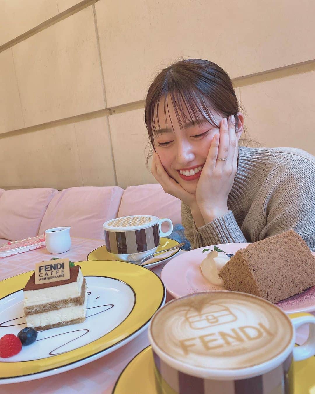 小泉留菜のグルメインスタ