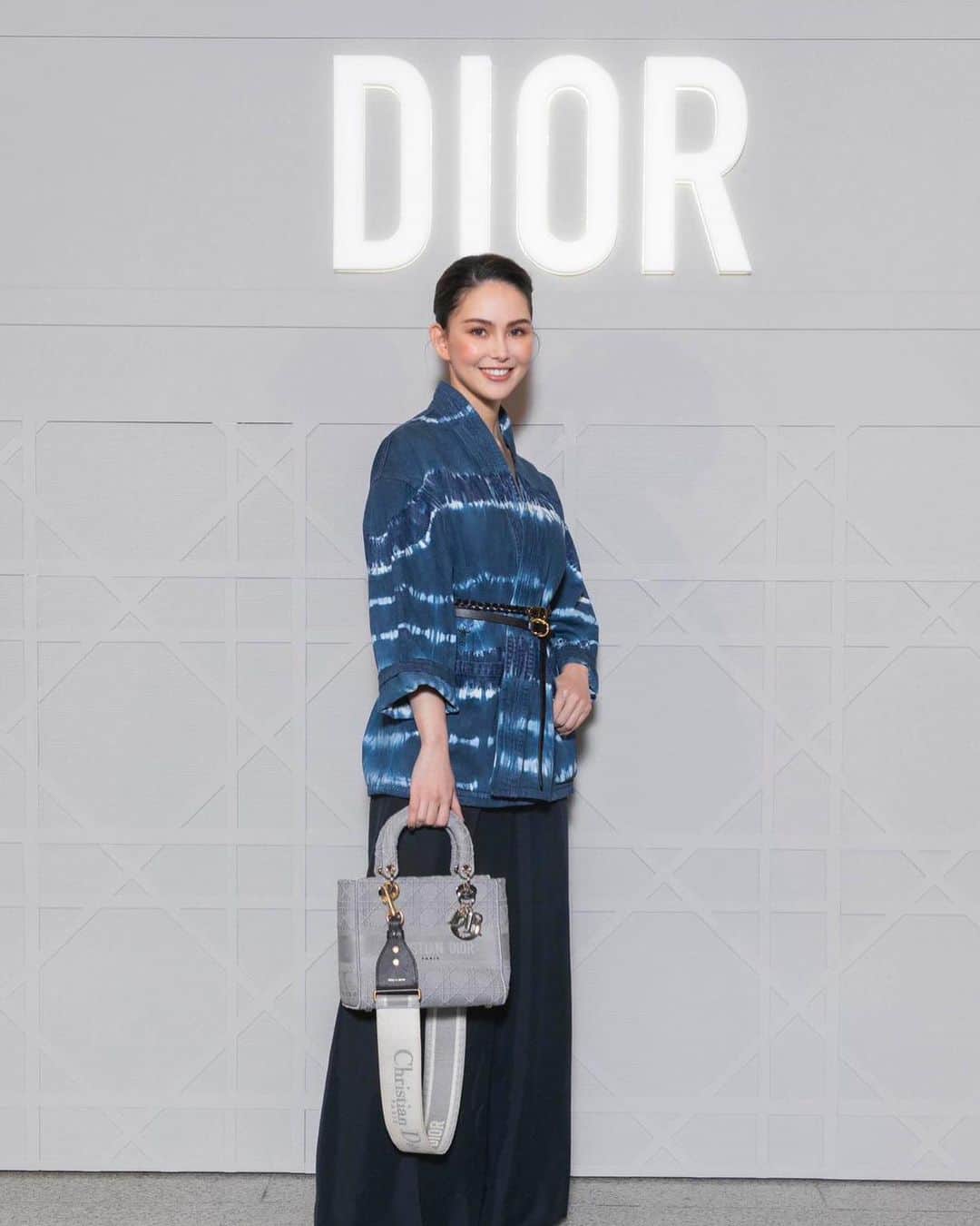 ハンナ・クインリヴァンのインスタグラム：「Dior!💋  @dior #Dior #LadyDior #LadyDiorAsSeenBy」