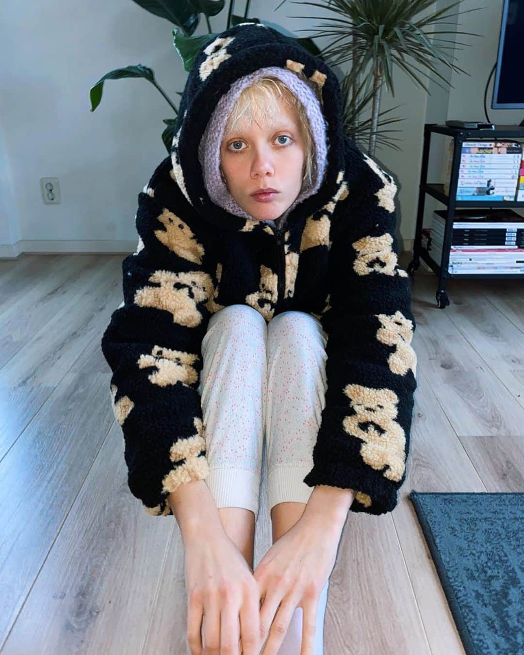 マリヤン・ジョンクマンのインスタグラム：「Allll dressed up 🐻🐻🐻🐻🐻🐻」