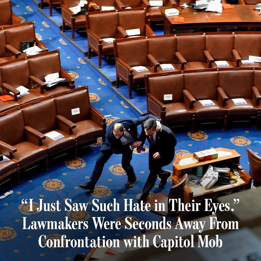 Wall Street Journalさんのインスタグラム写真 - (Wall Street JournalInstagram)「A mob’s rampage at the U.S. Capitol last Wednesday was a rare and deadly assault by American citizens on the halls of Congress, leaving two killed, three others dead and widespread damage. The toll could have been much worse.⠀ ⠀ In the hour after they breached the building, the rioters—some carrying nooses, bats, pipes, and zip ties—were feet or seconds away from the lawmakers they sought to confront, hoping to stop them from ratifying the election of Democrat Joe Biden and keep President Trump in power. Congressional staff members and some lawmakers hid under tables in offices barricaded with furniture as rioters tried to break in.⠀ ⠀ Rep. Jim Himes hunkered in the visitors’ gallery overlooking the House chamber. He watched colleagues below rush to exit the floor, heard the reverberation of a single shot from somewhere close and waited his turn to evacuate.⠀ ⠀ A trio of Capitol Police officers with guns drawn then led the Connecticut Democrat and about two dozen colleagues—the last lawmakers in the chamber—across the long gallery, maneuvering through narrow rows of seats and over brass handrails. The officers were shouting and agitated, he said, because they didn’t know which of the doors leading to the hallway to pick.⠀ ⠀ “They had no idea which door didn’t have a mob behind it,” he said.⠀ ⠀ Rep. Jim McGovern, one of the last lawmakers to evacuate the House floor, stepped into a narrow hallway to find a pile of overturned furniture reinforcing doors from the inside and several police officers in the lobby with their guns drawn. ⠀ ⠀ “I looked at these people pounding on the glass with their bare fists, cracking it, even with their bare hands,” said the Massachusetts Democrat. “I just saw such hate in their eyes as I’m looking at them and they’re looking at me.”⠀ ⠀ Read more at the link in our bio.⠀ ⠀ Photo: Drew Angerer/Getty Images」1月14日 1時15分 - wsj