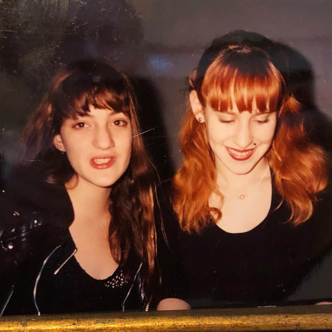のインスタグラム：「Let the good times roll.... #FBT nothing like having a sister @myfairmomo thanks for always being my sister what adventures we had and thanks for making life so fulfilling」