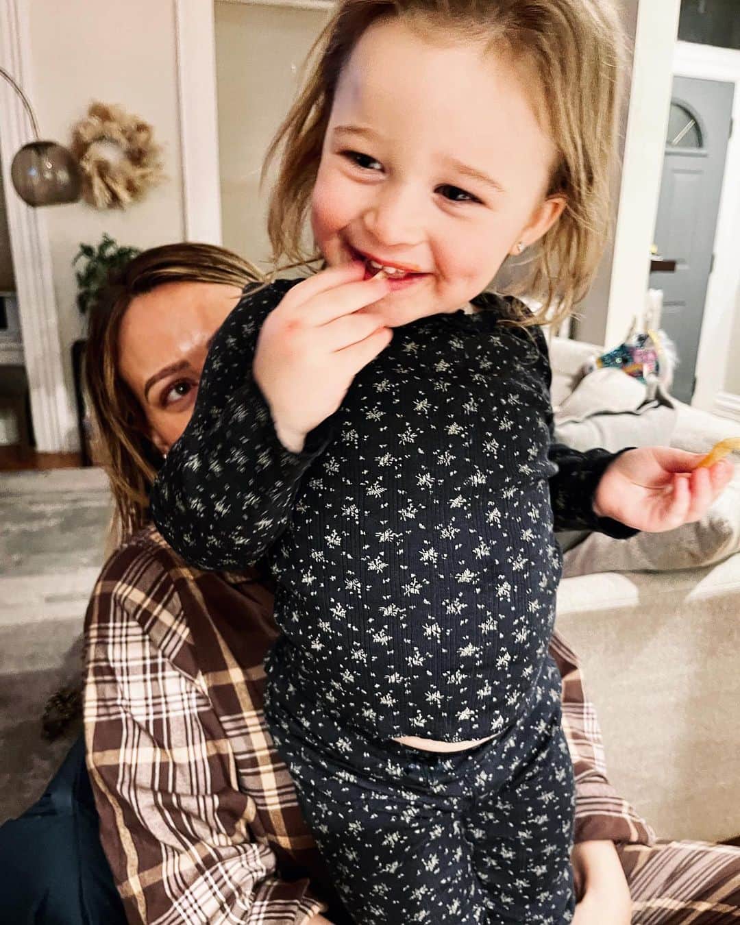 のインスタグラム：「Happy 👖’s」