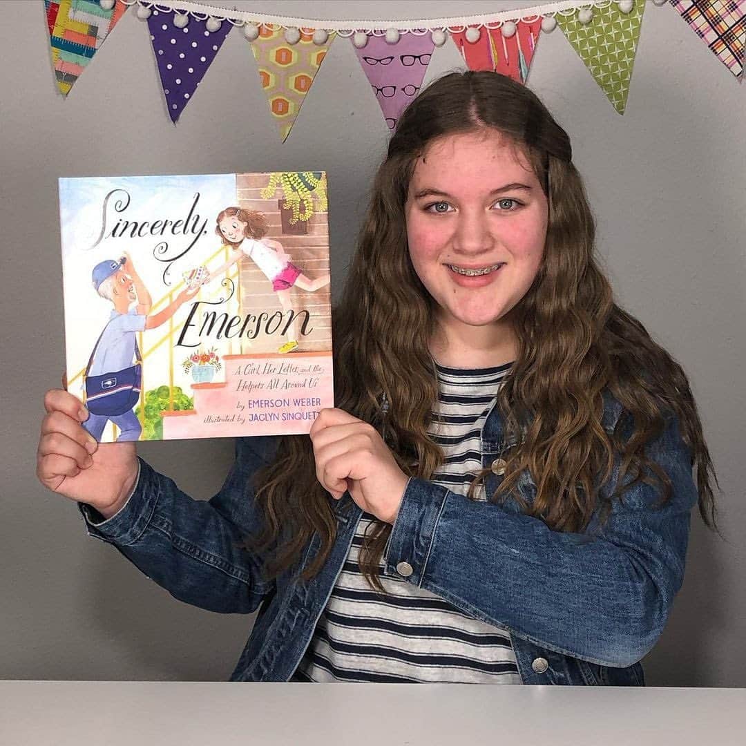 ケイト・ウォルシュさんのインスタグラム写真 - (ケイト・ウォルシュInstagram)「I love this!! 😍 “Sincerely, Emerson” is an inspiring book and true story written by @SincerelyEmerson that tells the journey of a letter she wrote thanking her mail carrier Doug for being so important in her life 🥰 Proof that the smallest acts can have the biggest impact 💕 U can check it all out on her page ✨ #WCW」1月14日 3時22分 - katewalsh