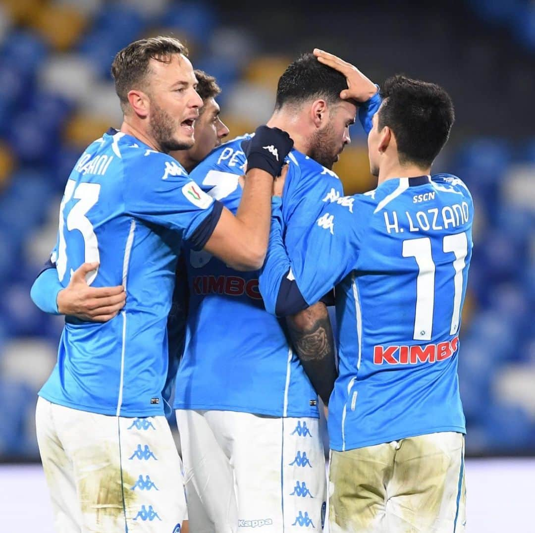 SSCナポリさんのインスタグラム写真 - (SSCナポリInstagram)「GOOOOOOOOL!! 💪 Andrea Petagnaaaaaaa! ⚽️ #NapoliEmpoli 3-2 🏆 #CoppaItalia  💙 #ForzaNapoliSempre」1月14日 3時25分 - officialsscnapoli