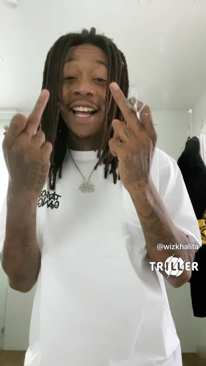 ウィズ・カリファのインスタグラム：「Dude Love @thekhalifakush」