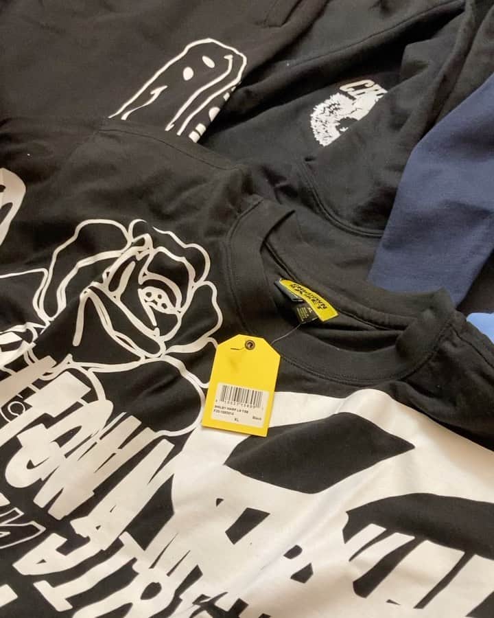 アンバー・ローズのインスタグラム：「🔥🔥🔥🔥 @chinatownmarket」