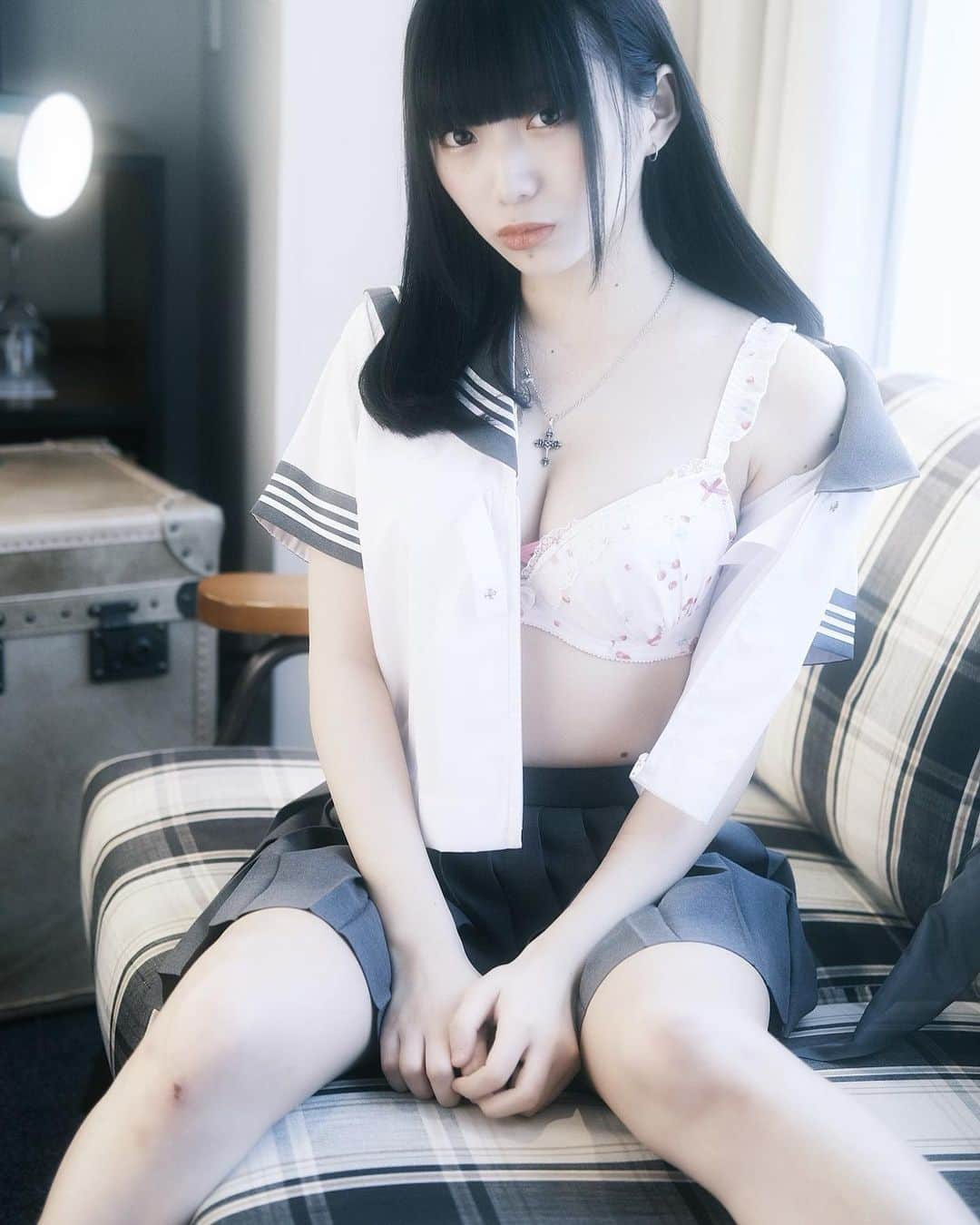 麻衣愛のインスタグラム：「卒業する一番最初は、 ずっと憧れてた君がいい。  ﻿ ﻿ #ひめかわいい #最凶ロック　#グラビア　#グラビア﻿ #グラドル　#ひめかわいい　#portrait﻿ 🇺🇸 #Cosplayer #Idol #Model #follow  #follome #Japanese ﻿ #kol ﻿ ﻿ 🇨🇳 #自拍　#角色扮演 #偶像 #模型 可爱 #关注  #关注我 #关注者 #日语 ﻿ ﻿ ﻿ 🇰🇷 #셀카 #코스프레 #아이돌 #모델 #귀여운 #팔로우 #나를따르라」