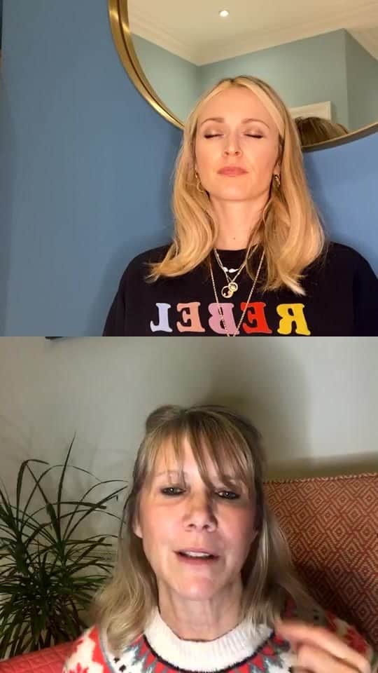 ファーン・コットンのインスタグラム：「Watch this breath work session with my amazing mate @breathing.tree  The best way to round off your day, prepare for bed, listen to what you know is true within and stop your mind from whirring. A huge thank you to Rebecca who also has a new audio book out now where you can learn so many breath work techniques and more. Go follow her to find out more 🙏🏼」
