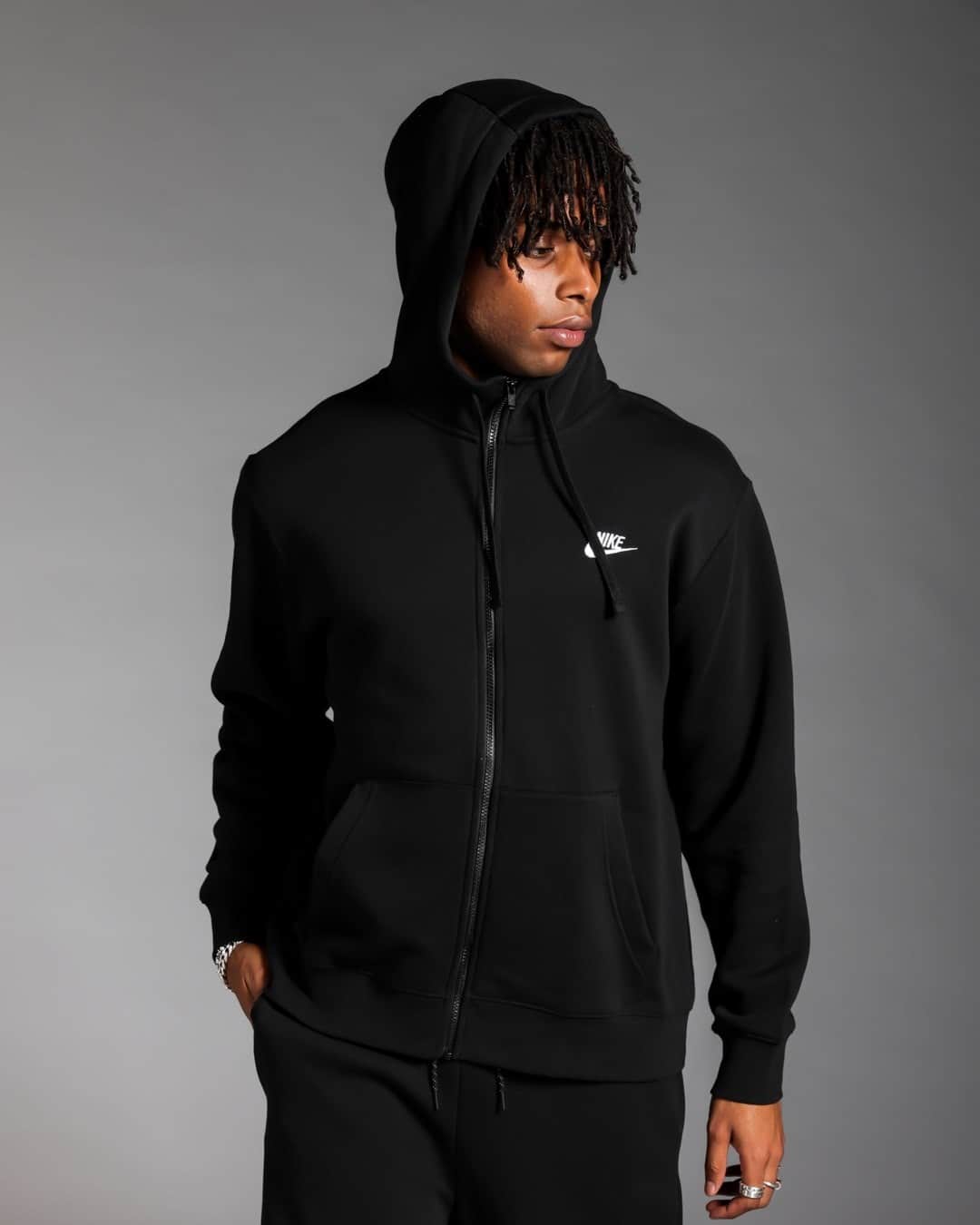 Foot Lockerのインスタグラム：「Cozy all day long. #Nike Club Fleece Hoodies available in-store and online.」