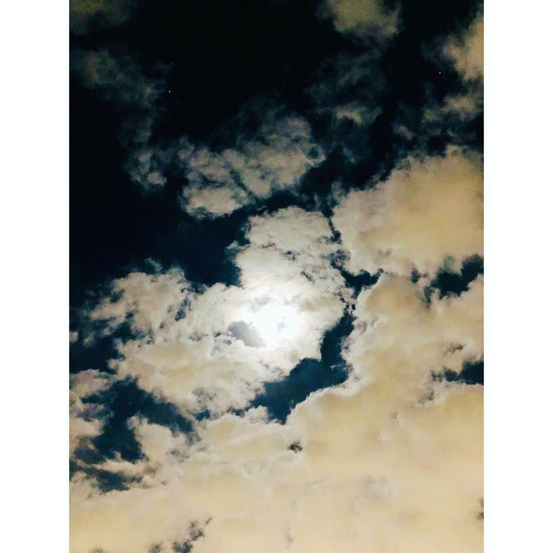 のインスタグラム：「What a beautiful night sky. #nightsky #beautiful  #夜空 #綺麗」