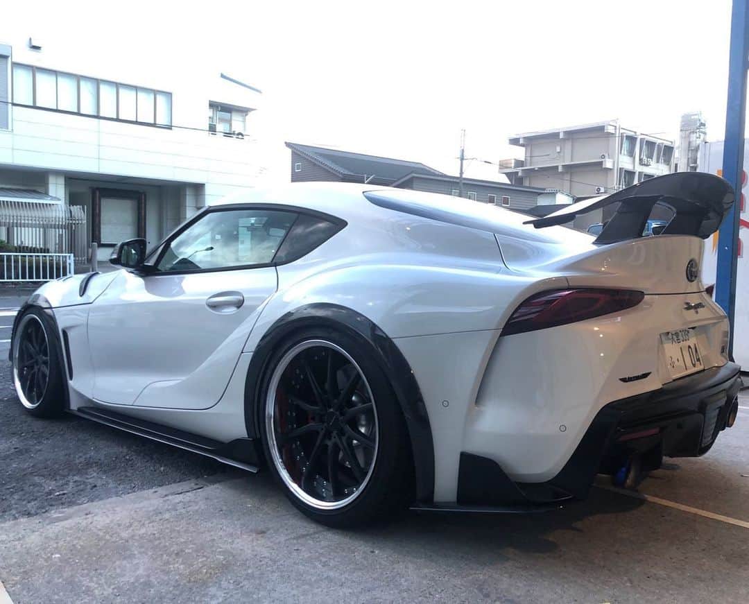 Spirits Artisanのインスタグラム：「TOYOTA Supra A90  Bodykit: Artisanspirits/// : SPORTS LINE BLACK LABEL  New parts release  BONNET HOOD  FRONT CANARD  FENDER DUCT PANEL  REAR WING  Model code : SZ/SZ-R/RZ : 2019〜  Wheel : ARTISAN SPIRITS : CORART A５  Tire : YOKOHAMA : ADVAN Sport V105 @yokohamatire  Suspension： BLITZ : DAMPER ZZ-R : @blitz.co.ltd  contact : www.artisanspirits.co.jp  USA : #evasivemotorsports #butlertire   Canada : #advanced_auto_performance  #ottoautoservice  Taiwan : #車庫小舗  Hong kong : #nigeljdmparts  Russia : #suvproject  Indonesia : #premierautowerkz  Philippine : #jworksunlimited  Bahrain : #kanooperformance  Saudi Arabia : #ksawheels Kazakhstan : #spoiler.kz Riyadh : #ksawheels ＿  #artisanspirits #artisan  #アーティシャンスピリッツ#アーティシャン #toyota #toyotasupra #supra  #supraa90 #a90supra #toyotagram #トヨタ #スープラ #トヨタスープラ  #racecar  #gazooracing #grsupra」
