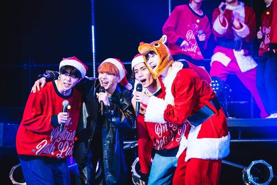 のインスタグラム：「今年もあと1日だー！ 今年最後の1日楽しもねー😬  #ONOXmasLive #悔いのない1日を」