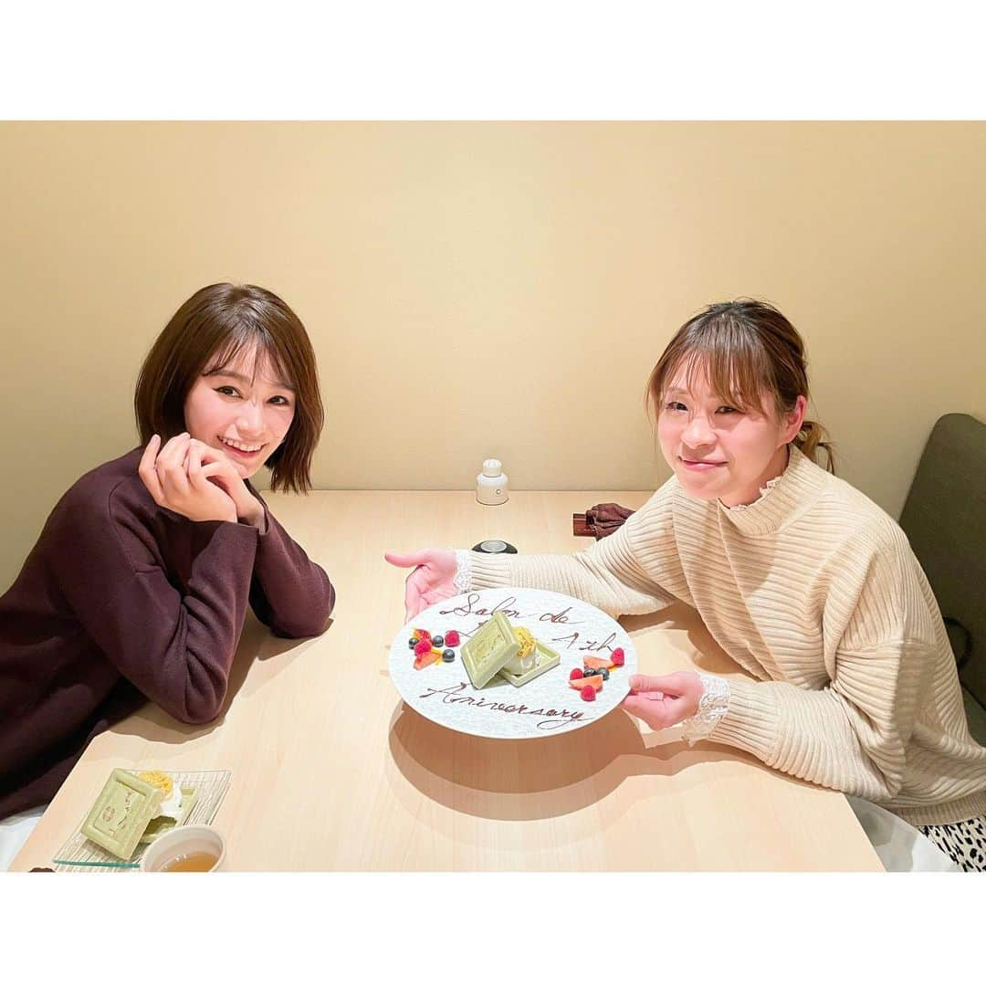 青木英李さんのインスタグラム写真 - (青木英李Instagram)「2020年最後の肉の日、今年もネイルやマツエクで沢山お世話になった @salon_de_lupia の @lupia_sayaka さんと、今年OPENして行ってみたかった @ginza.chikamitsu へ☺︎  今年は外食も全然していなかったので、色々気をつけながら１年間のご褒美に２人で贅沢を♡♡  マツエクもキレイにしてもらって年越す準備◎  #焼肉 #肉の日 #ご褒美 #忘年会 #銀座ちかみつ #けんしろう #マツエク #SALONdeLUPIA #今年もお世話になりました」12月30日 20時32分 - eriaoki_official