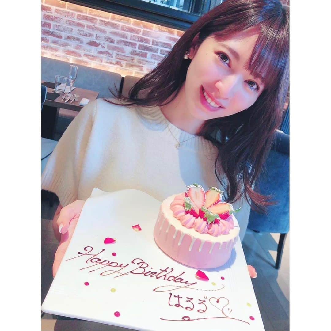 鹿野悠さんのインスタグラム写真 - (鹿野悠Instagram)「🎂💓✨#動画もあるよ  よーちゃん @yowakui が可愛すぎるケーキでお誕生日お祝いしてくれました🥰 ありがとうー☺️💕 . マーブルチョコレート大好き🤤✨ . . . #birthday #birthdaycake #surprisebirthday #thestringsomotesando #omotesando #ザストリングス表参道 #表参道 #表参道ランチ #バースデープレート #バースデーサプライズ  #サプライズケーキ  #マーブルチョコレート」12月30日 20時38分 - harukano1204