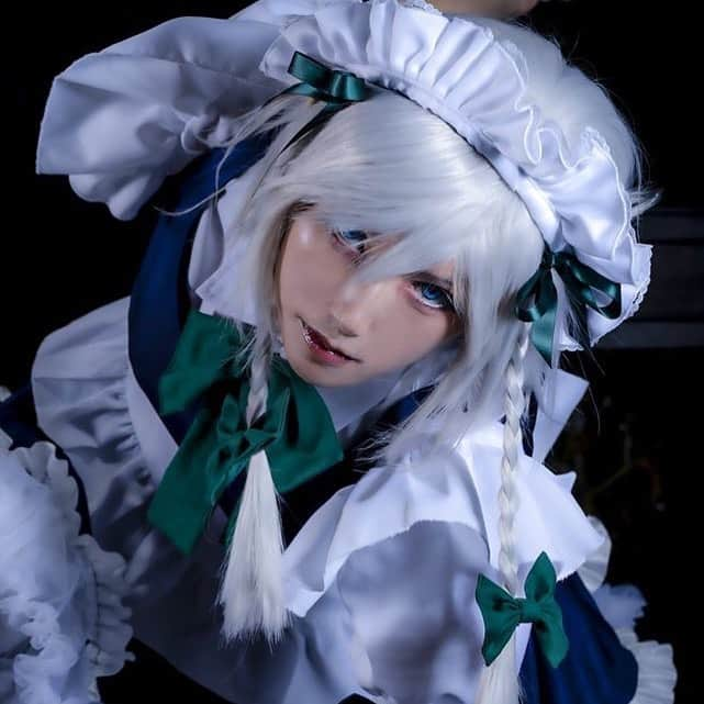 鷹村アオイのインスタグラム：「. 十六夜咲夜  #東方project  #十六夜咲夜  #十六夜咲夜コスプレ  #sakuyaizayoi  #sakuyaizayoicosplay」