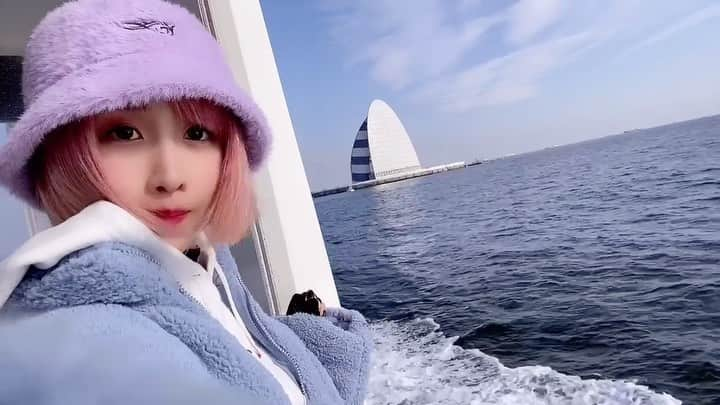 MAYUのインスタグラム：「🌊」