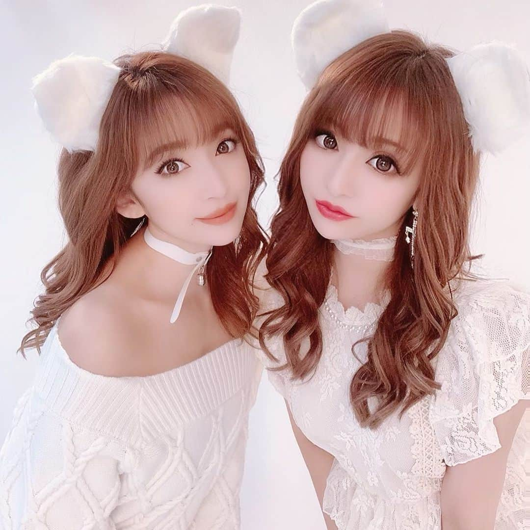 桜井莉菜さんのインスタグラム写真 - (桜井莉菜Instagram)「仕事納めは動物になりました😂 私は🐻かなちゃんは🐱 仕事も終わったし、大掃除でもする予定が… 事件が起きて今年中に大掃除は出来ないかもしれなくなってしまいました😱💦 何が起きたかは次の記事で…🙌  #姉アゲハ#姉ageha#動物の森」12月30日 12時08分 - rina__sakurai