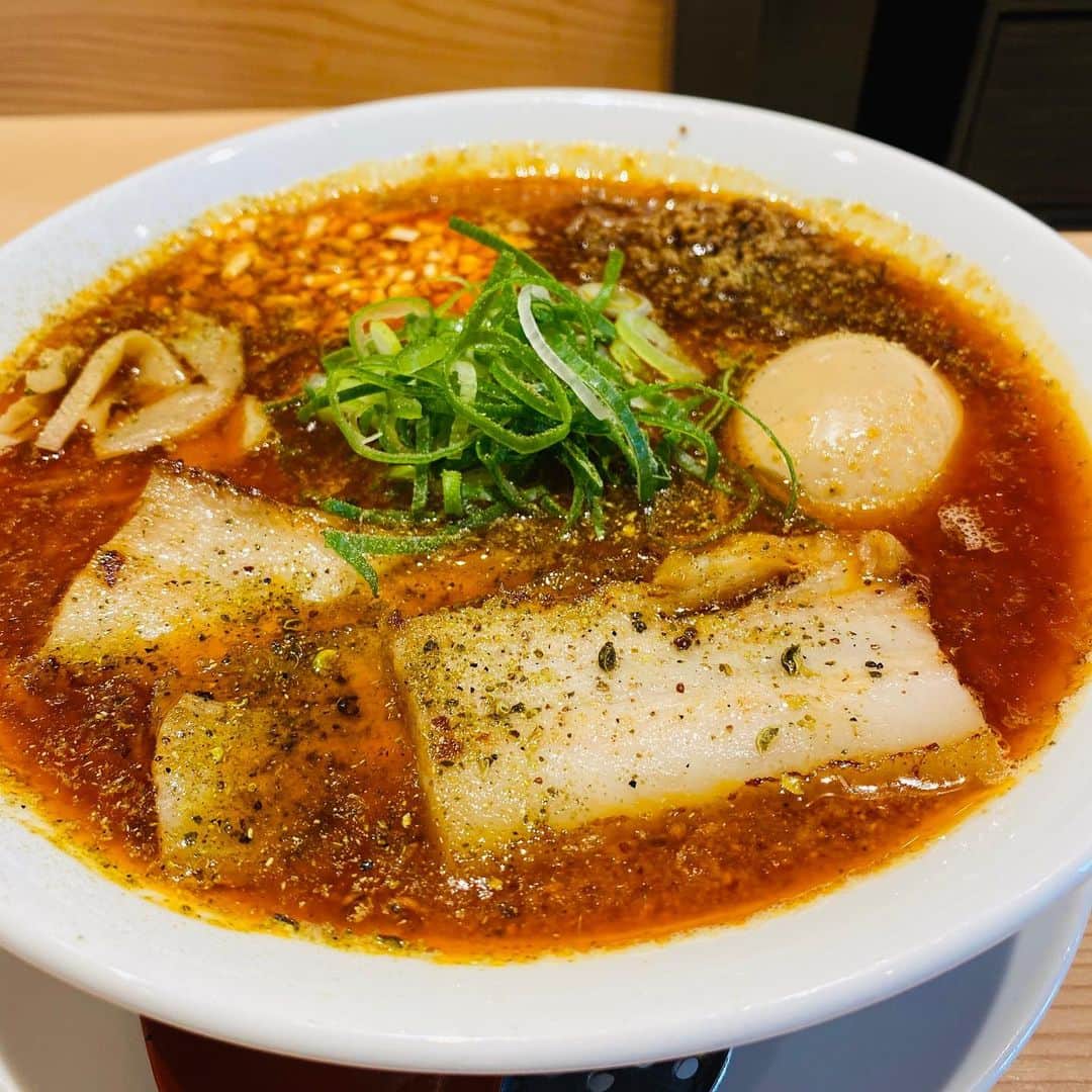 パーマ大佐のグルメインスタ