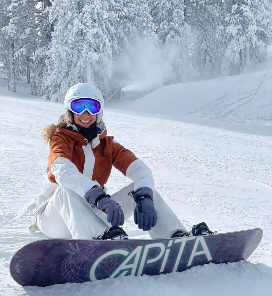 レオナ・ルイスのインスタグラム：「Snow daze ❄️🤍」
