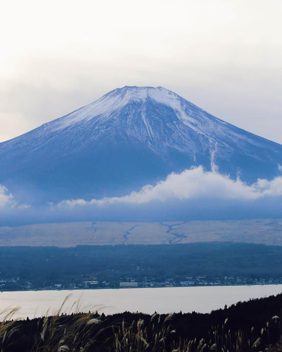A.D.S.R.さんのインスタグラム写真 - (A.D.S.R.Instagram)「自然の力をまざまざと感じた2020年もあと僅か 雄大な富士山を拝んでパワーチャージ」12月30日 14時14分 - a.d.s.r._official