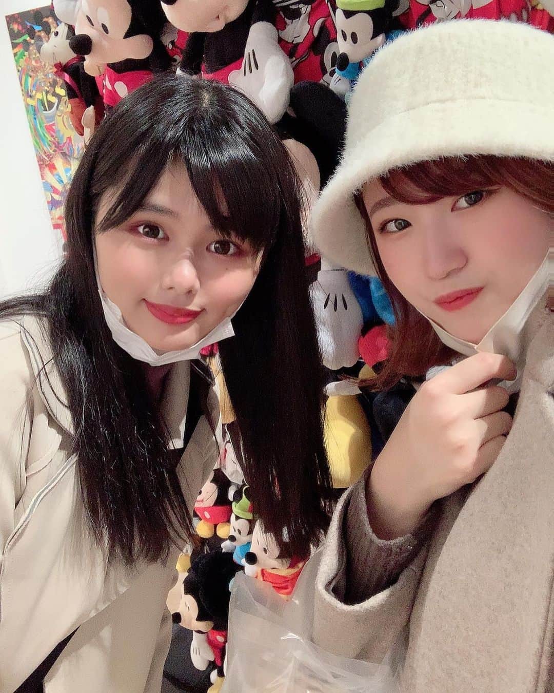 蒼山みことのインスタグラム：「梨ちゃん絶対また会おうね😭 距離がちょっと遠くなっちゃうけど、それでも気持ちは変わらん🙆‍♀ 大好きだよ💓   #newpost #photo #photography #ディズニー #ミッキーマウス #ミッキーマウス展 #六本木 #おしゃれ女子 #セルフィー #セルフィー女子 #自撮り #自撮り女子 #selfie #ミスid #ミスid2021 #ファイナリスト #タレント#グラビアアイドル #インスタグラビア #いいね #いいね返し #いいね返しは絶対 #lfl #l4l #likeforlikes #like4likes #instaphoto #instagood #follow #followｍe」