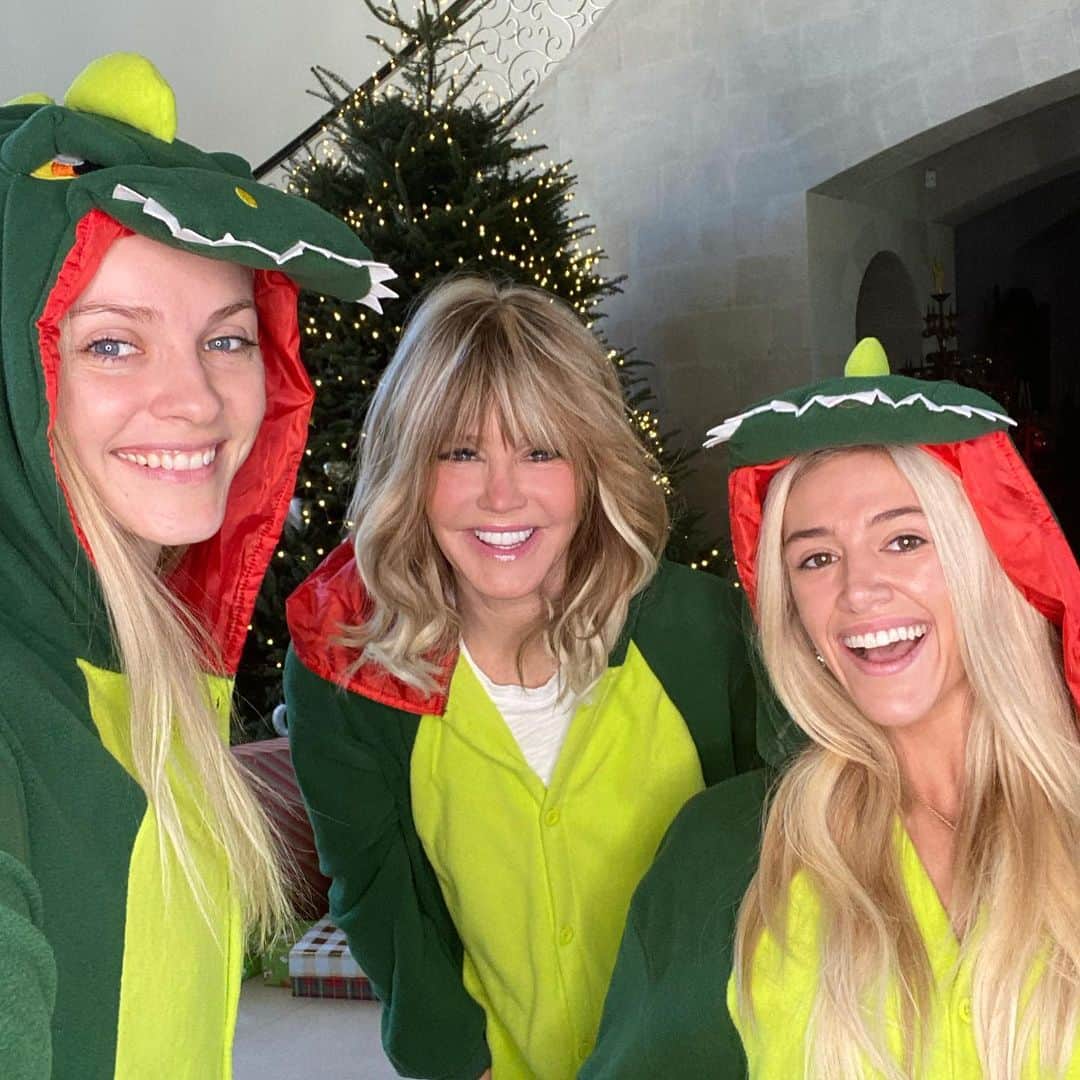 ギンタ・ラピーナさんのインスタグラム写真 - (ギンタ・ラピーナInstagram)「I wasn’t able to go to Latvia this year, and so many were missed, but I’m so grateful to have a Merry Merry Christmas with my family here in LA. I hope you had a magical & joyful Christmas.  P.S Thank you Santa 🎅🏻 for my surprise stocking & the best Christmas morning! 💫♥️」12月30日 14時24分 - gintalapina