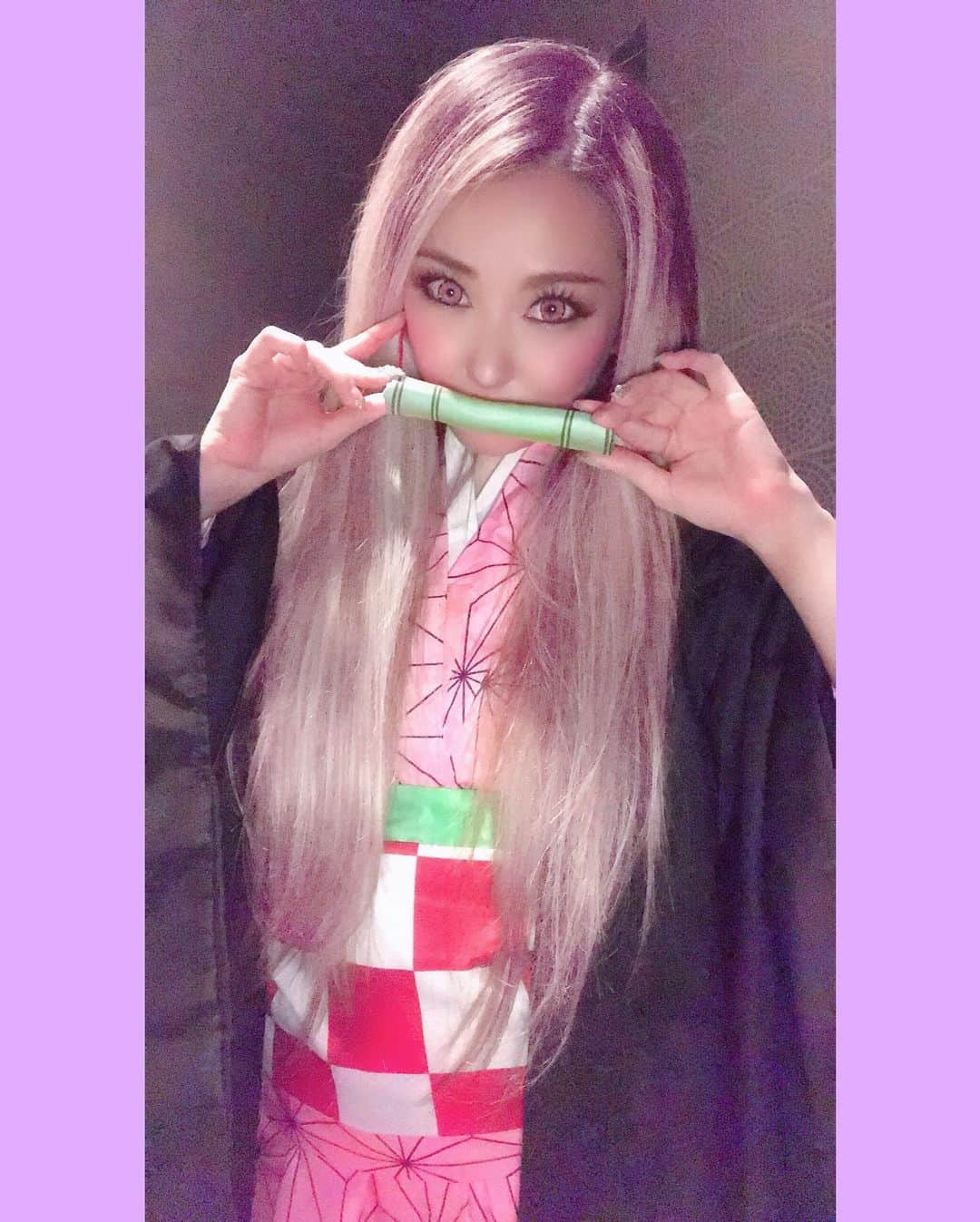 HiyamaKaoriさんのインスタグラム写真 - (HiyamaKaoriInstagram)「・ ・ 🌸🌼🌸🌼🌸🌼 昨夜は長年出演させて頂いている 本厚木Lにて鬼滅の刃イベントが 開催されたので 禰󠄀豆子コスプレでポール出演💜 凄く楽しかった🥰 ずっと私の大好きなお店です✨✨✨  @panda.yoshida  @panda.hata.35  本厚木Lの皆さん 今年もお世話になりました🙏✨  来年もお店を盛り上げていきたいです❤️ 宜しくお願い致します✨✨✨  コスチュームは viviちゃんに協力して頂きました❤️ありがとう✨  #鬼滅の刃 #禰󠄀豆子 #コスプレ #彌豆子コスプレ #ねずこ  #ねずこコスプレ  #ありがとうございました  #来年もよろしくお願いします」12月30日 14時52分 - kaorihiyama0325