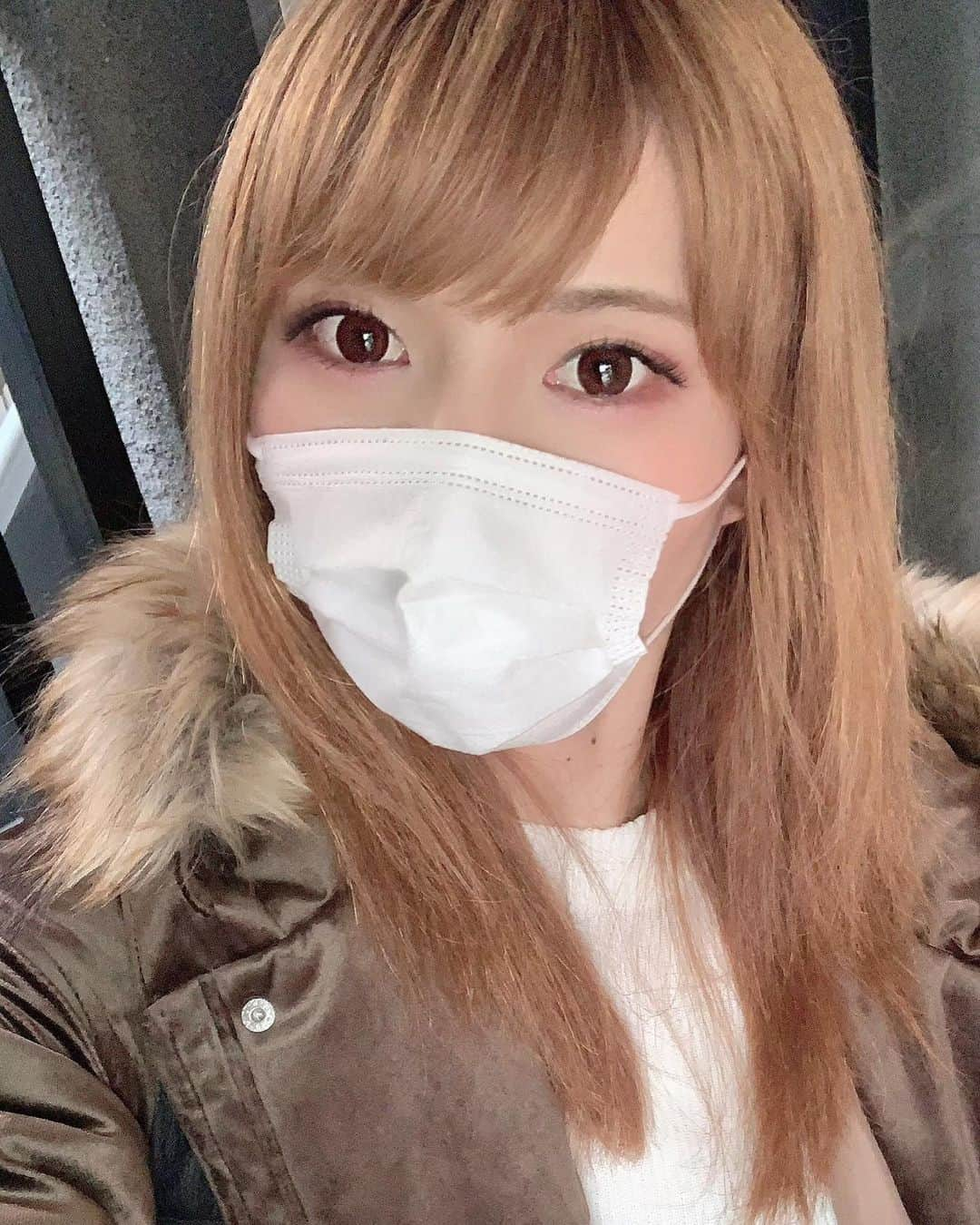 まゆりのインスタグラム：「みんな今年一年ありがとね💕」