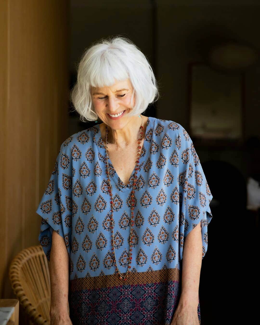 のインスタグラム：「Holiday smiles // Jillian wears the Melike Silk Kaftan. We've recently received a reorder of this style, check online or in store for your size availability x」