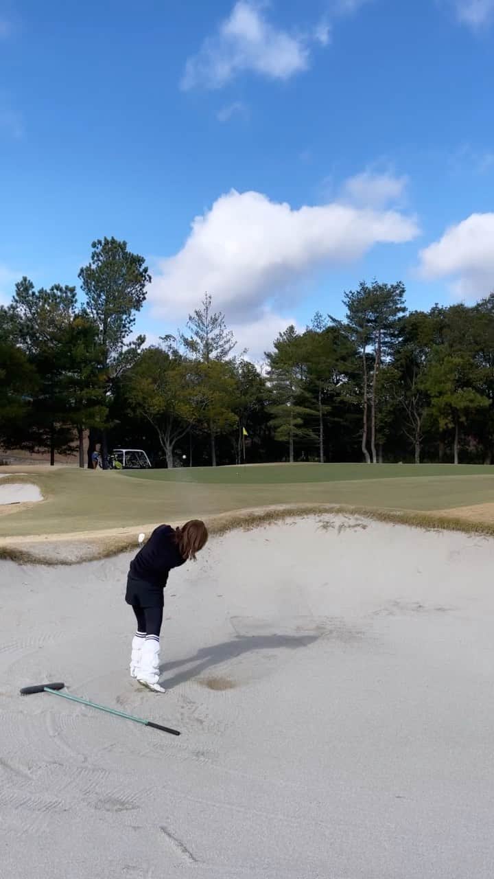 RIKAのインスタグラム：「太平洋クラブ有馬コース⛳️  #golf  #golfstagram #golfswing #golflife #golfgirl #golfwear #golfcourse #golfaddict #ゴルフ #ゴルフ女子 #ゴルフウェア #ゴルフスイング #ゴルフコーデ #ゴルフ好きな人と繋がりたい　#descente #descentegolf #adidas #adidasgolf #太平洋クラブ #太平洋クラブ有馬コース #⛳️ #🏌️‍♀️ #moncler」