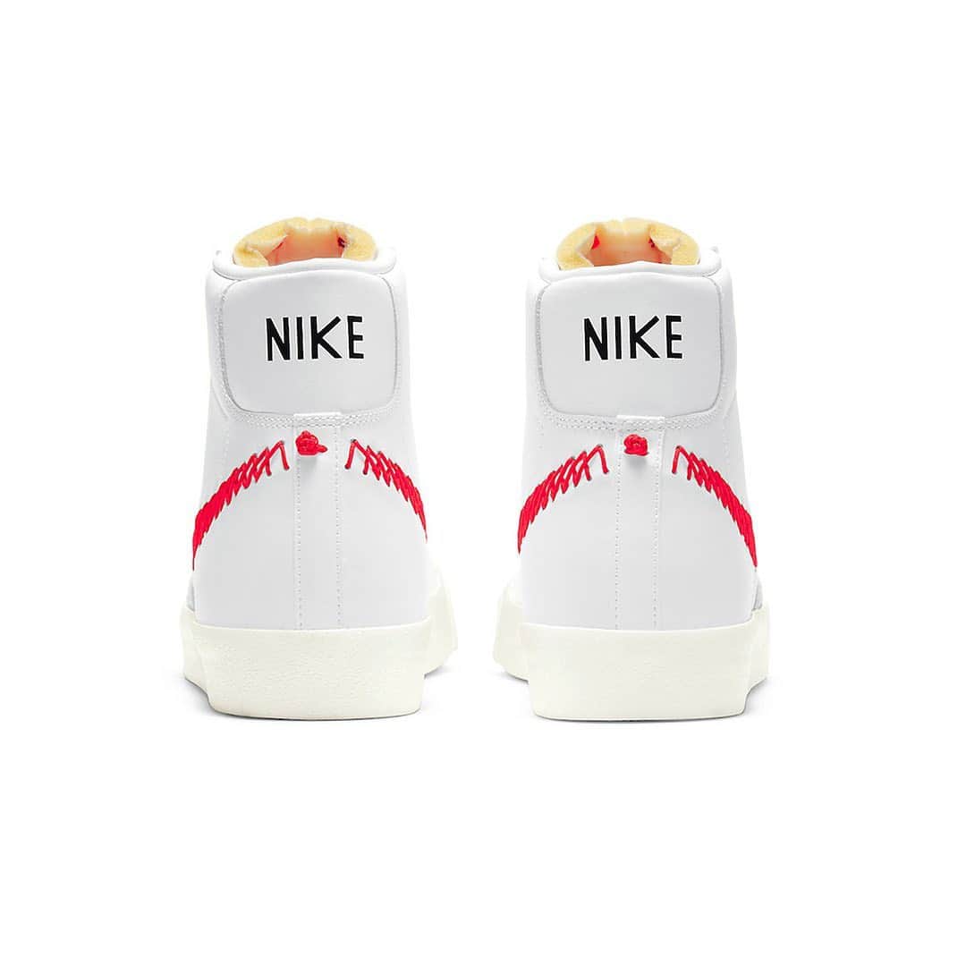HYPEBEASTさんのインスタグラム写真 - (HYPEBEASTInstagram)「@hypebeastkicks: @nike has swapped out the traditional Swoosh with double zig-zag stitching for its latest Blazer Mid’77 Vintage shoe. The classic silhouette is wrapped in smooth white leather and slight gray suede that emphasizes the toe and mudguards. Key to the design is a Bright Crimson knotted zig-zag stitched Swoosh on the side panels. Branding on the exposed foam tongue and a translucent Jade-inspired outsole also round out the look. Stay tuned for official release details.⁠⠀ Photo: Nike」12月30日 16時02分 - hypebeast