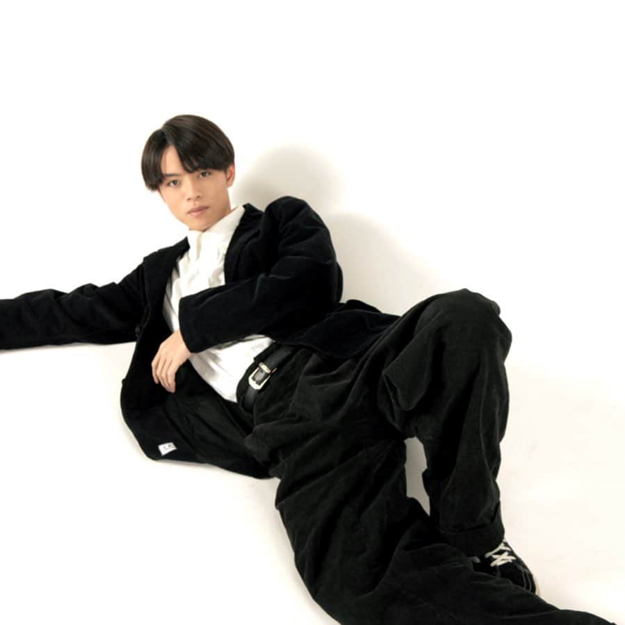栗原航大のインスタグラム：「💭  @neeya_hayato   #model #fashion #photo #photography #style #styling #fashionmodel」
