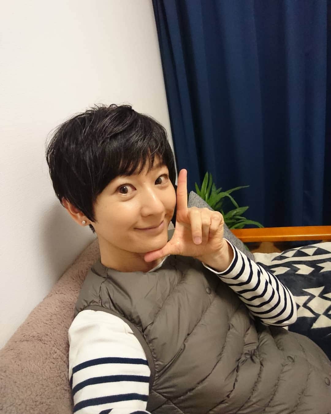 のインスタグラム：「お正月前に、美容室✂️マッシュヘアをオーダー✌️ #吉本新喜劇 #よしもと新喜劇 #新喜劇 #よしもと #美容室 #マッシュヘア #ショートヘア #カット」