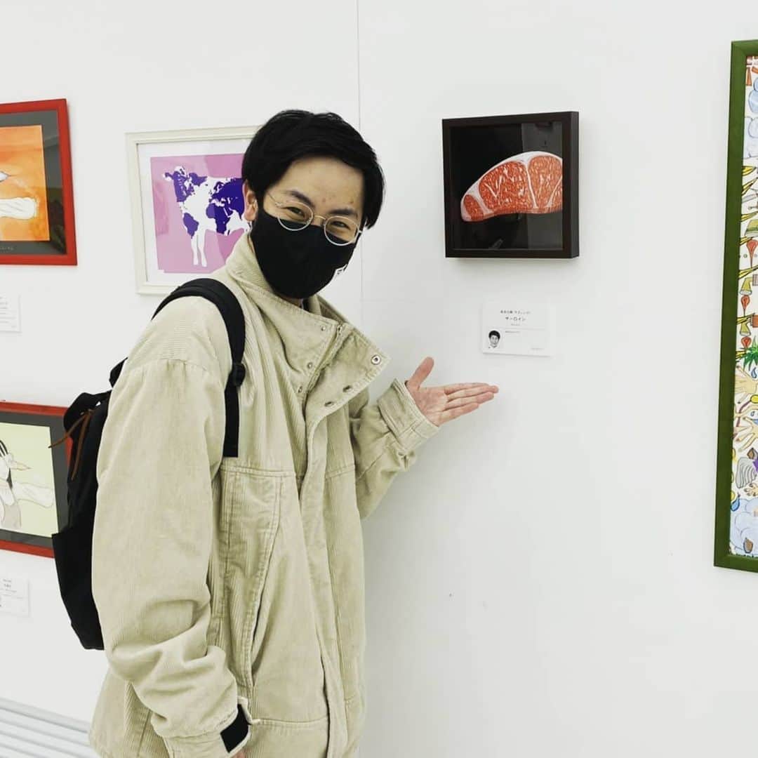 佐伯元輝さんのインスタグラム写真 - (佐伯元輝Instagram)「僕の絵本と丑イラストが、1/6(水)まで渋谷PARCO5Fのよしもとギャラリーショップで展示されてます！無料で見られます！  #2021 #丑 #絵本 #よしもとギャラリーショップ #渋谷PARCO #イラスト」12月30日 18時12分 - yasashii_saeki