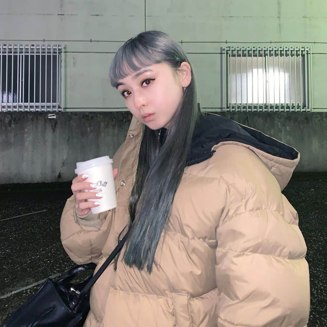 aoiのインスタグラム：「7回目の #レーザートーニング レポ📝@sbeautyclinic #エスビューティークリニック で @dr.y.yumi 先生のもと施術していただいています！  生理前は大体ニキビできるタイプだったんだけど、最近はほとんどできなくて、肌荒れしないなあと感じてます…！ 友達にも肌綺麗になったって褒められるように🥺 10回目指して引き続きがんばりまーす💆🏼‍♀️  #医療痩身 #アンチエイジング」