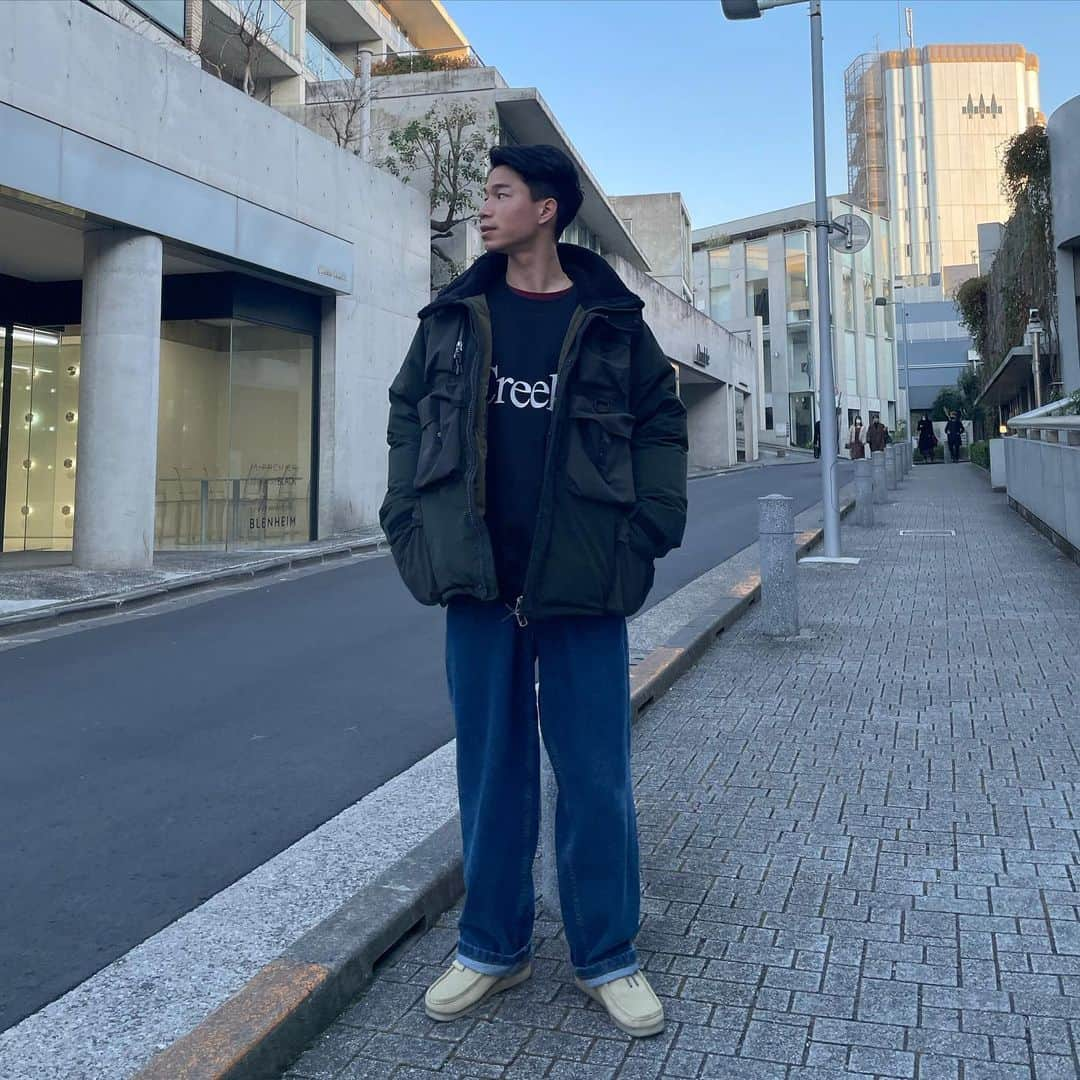 幸野志有人のインスタグラム：「最近毎日着てる @hybryds_hiroshima でゲットした @baloriginal_official のダウン最高✌️✌️ #outfit #baloriginal #creek #clarks #polarskateco」