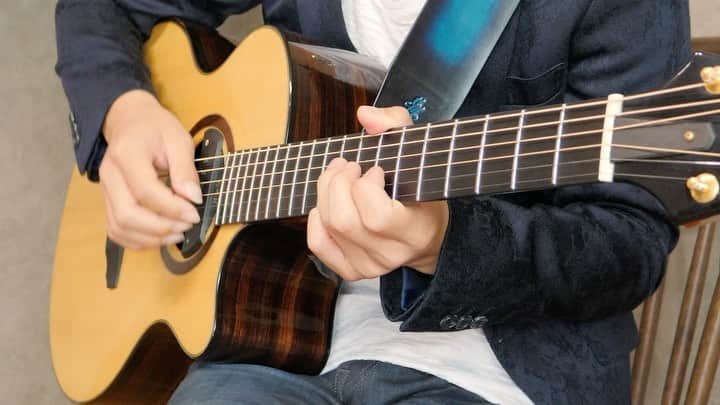 松井祐貴のインスタグラム：「Sunny Day -Original song-﻿ From 2nd Album『For you…』﻿ TAB→https://www.mymusicsheet.com/YMusicOffice﻿ YouTube→https://www.youtube.com/c/YukiMatsuiOfficial﻿ ﻿ ♪﻿ ♪﻿ ♪﻿ ﻿ #yukimatsui #松井祐貴 #fingerstyle #fingerstyleguitar #fingerpicking #acoustic #acousticguitar #pickariff @pickariff #guitarsdaily @guitarsdaily #guitarstagram @guitarstagram #solosection #guitarsarebetter @guitarsarebetter #talentedmusicians #lickwars @lickwars #riffwars  @riffwars #riffwarsacoustic #pickupmusic #acousticartists #musicians #guitarplayer #instaguitar #Daddario #DaddarioStrings #schenkguitars #schenk」