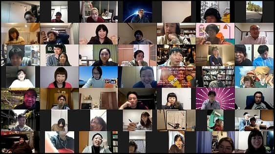 やついいちろうさんのインスタグラム写真 - (やついいちろうInstagram)「エレキコミックのメールマガジン「エレマガ。」zoom忘年会。2020年もみんなで楽しく過ごせて良かったです。また来年もよろしくお願いします！良いお年を〜　#エレマガ #エレ片 #elekata」12月30日 19時07分 - yatsuiichiro