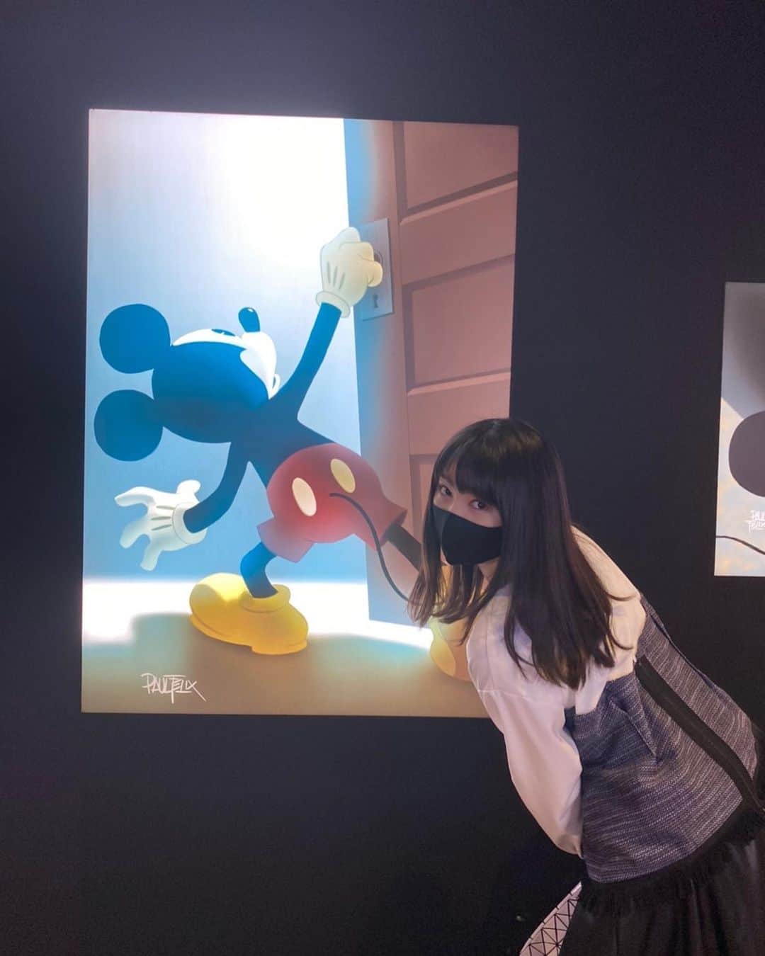 桜井日奈子さんのインスタグラム写真 - (桜井日奈子Instagram)「ミッキーマウス展に行きました🐭  いろんなミッキーに会えて楽しかったです😊  今年の投稿はこれが最後かな、 新しい一年に向けて、心穏やかに年末をお過ごしください！  皆さん、良いお年を🙋‍♀️ 来年もよろしくお願いします！  #ミッキーマウス展」12月30日 19時30分 - sakurai.hinako_official