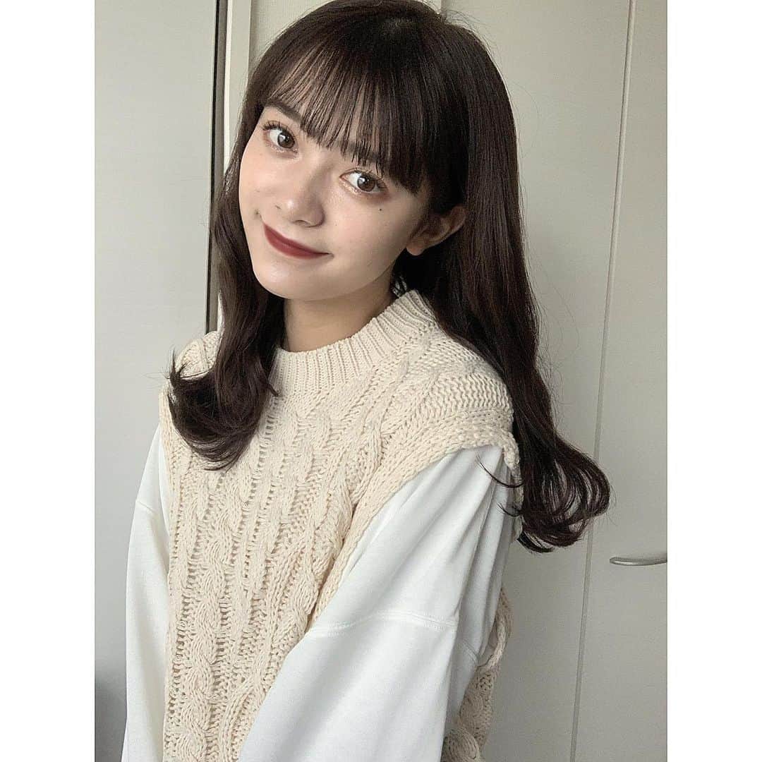 増田ねねのインスタグラム：「♡ かわいいニット👸🏼 . . #node #ニットコーデ #ニット  #ljk#jk3#ljkブランド #jkブランド  #イエベ秋 #イエベ #イエベメイク #ナチュラルメイク  #オレンジメイク #ブラウンメイク」