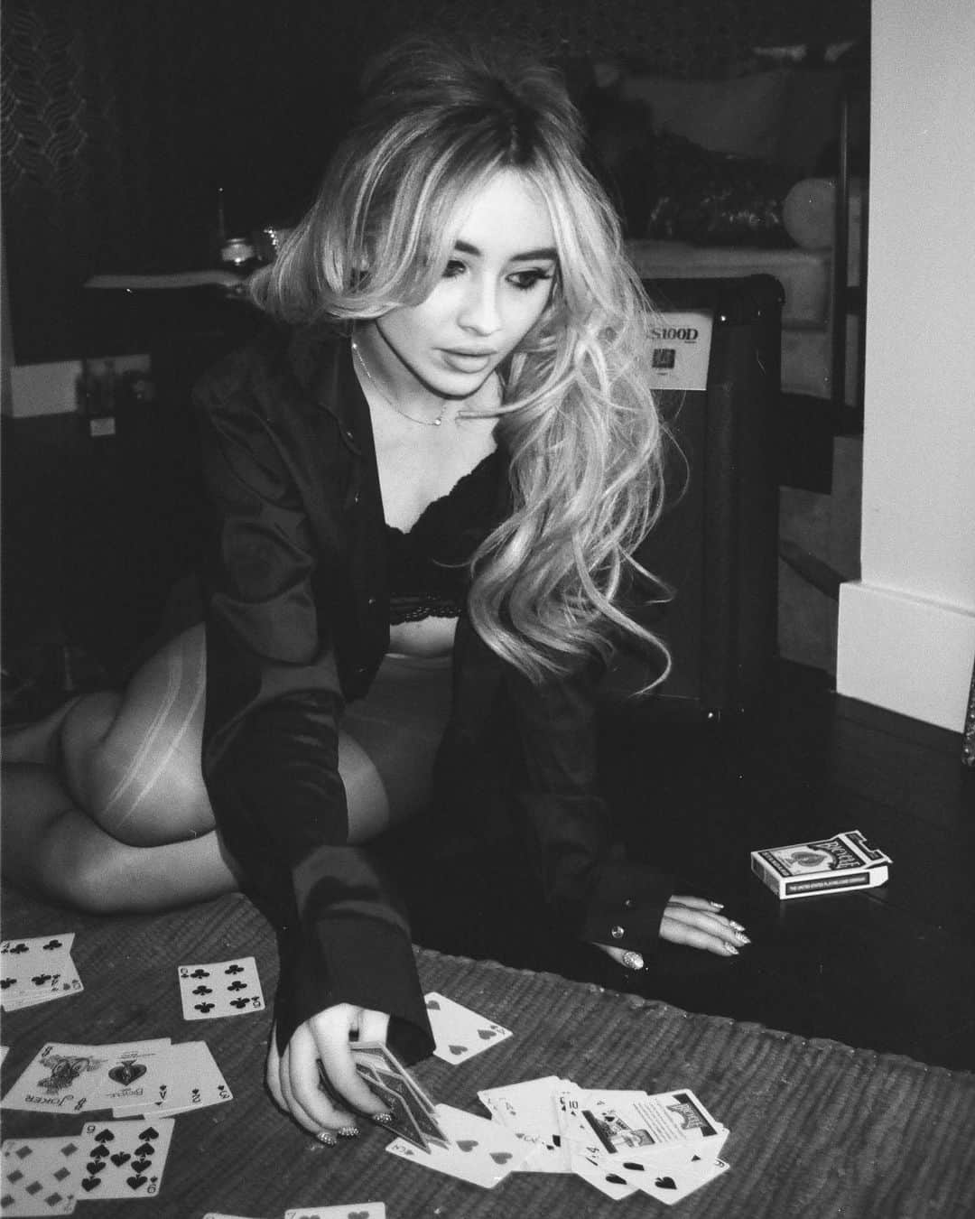 サブリナ・カーペンターさんのインスタグラム写真 - (サブリナ・カーペンターInstagram)「dress up with @dontshakethepolaroid」12月31日 5時03分 - sabrinacarpenter