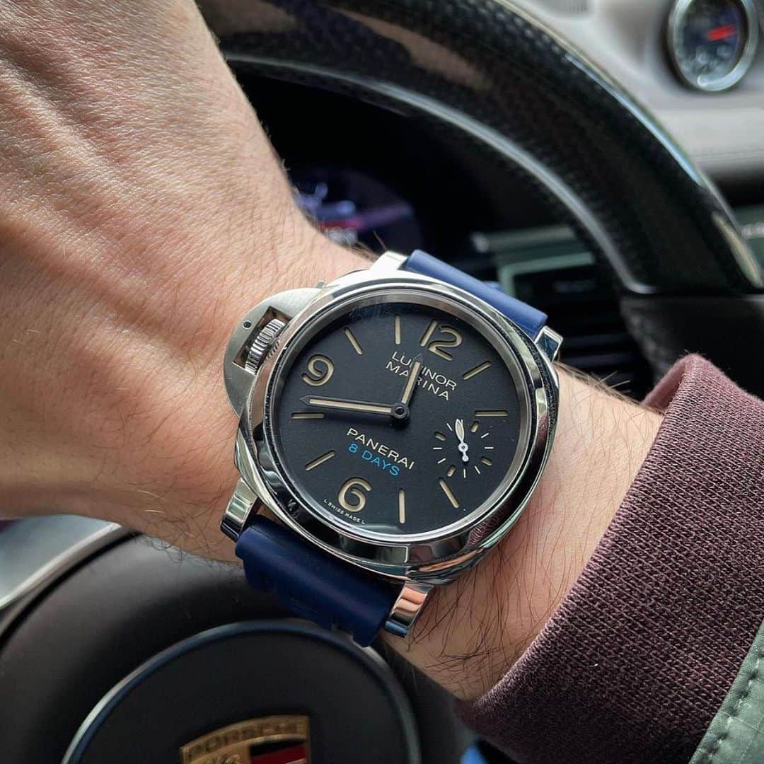 のインスタグラム：「Time to give the lefties a bit of love woth the #Panerai #PAM796 Destro 8 Day Luminor Marina pic by @tibbp #paneraicentral」
