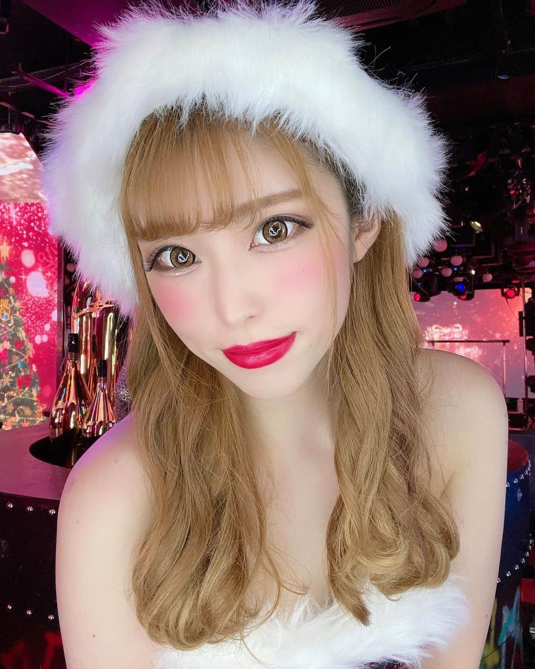 チハルのインスタグラム：「💋 時差投稿💝 . . .  #partyon #partyontokyo #パーティオン #パリオン #burlesque  #burlesquetokyo #バーレスク東京 #boxdisco  #music #dance #六本木 #showgirl #gogodancer #nightclub #merrychristmas #2020 #仕事納め」